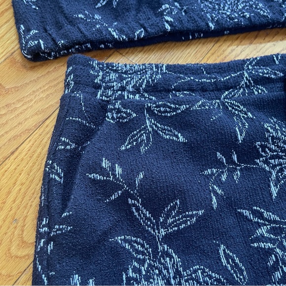 Loft Jacquard Skirt and Sweater Set Textured Dark Blue Floral Cotton blend Sz L - Picture 7 of 15